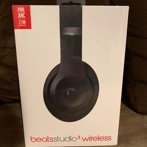 Beats studio 3 wireless headphones!